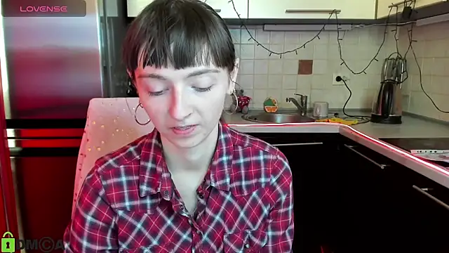 TayanaJons online show from March 7, 2025, 8:02 am