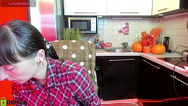 TayanaJons online show from September 27, 2025, 7:02 am