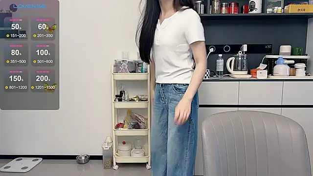 Judy520 online show from April 9, 2026, 11:43 pm