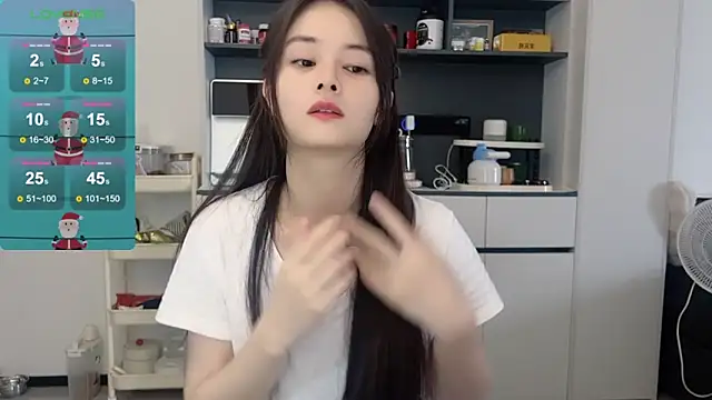 Judy520 online show from April 12, 2026, 11:32 pm