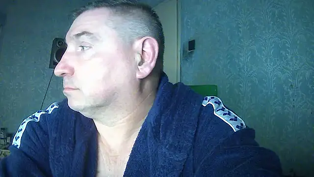 GYurmoka70 online show from January 8, 2026, 8:44 pm