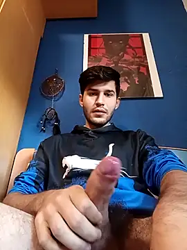 Esti02 online show from October 11, 2025, 12:26 pm