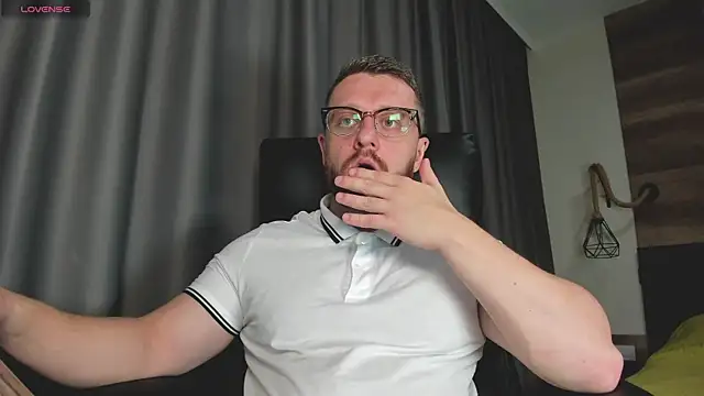 Findom guy online show from January 5, 2026, 7:17 pm