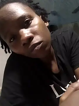 Queentesi online show from March 3, 2025, 10:28 am