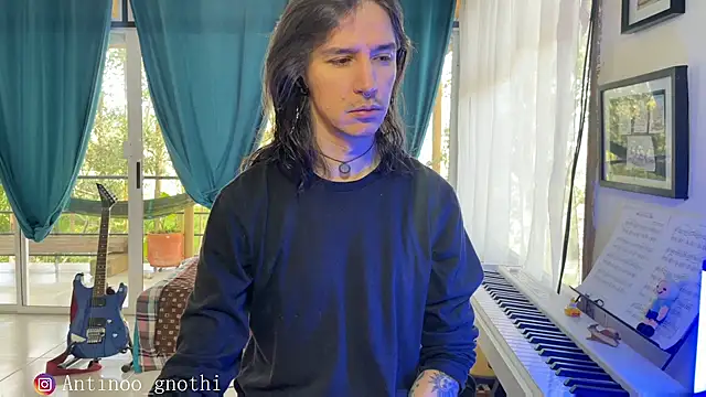 Antinoo Gnothi online show from December 7, 2024, 2:13 pm