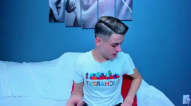 andboyfor6 online show from January 24, 2025, 6:25 pm