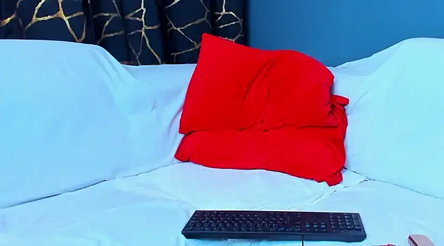 andboyfor6 online show from March 1, 2025, 1:40 pm