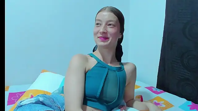 Snapshot of MiiaVolkova chatting on May 8, 2026, 12:27 am MiiaVolkova online show from May 8, 2026, 12:27 am