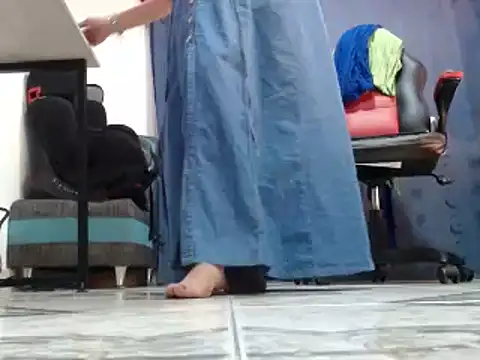 KarimaSarabe online show from January 14, 2025, 8:37 pm