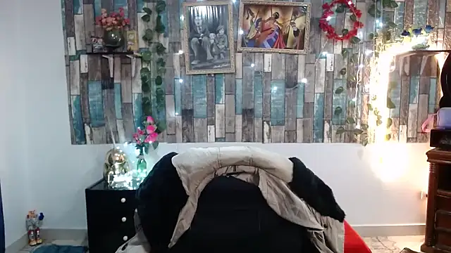 KarimaSarabe online show from February 12, 2026, 8:15 pm