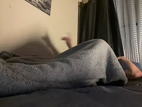 Snapshot of hotraillX chatting on January 11, 2025, 9:15 am hotraillX online show from January 11, 2025, 9:15 am