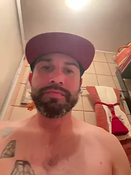 Snapshot of hotraillX chatting on February 23, 2025, 5:12 am hotraillX online show from February 23, 2025, 5:12 am