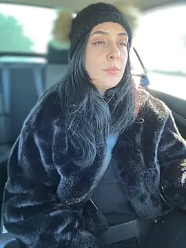 Lilith  D online show from February 5, 2025, 2:37 pm