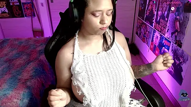 Emmachan19 online show from December 29, 2024, 7:39 am