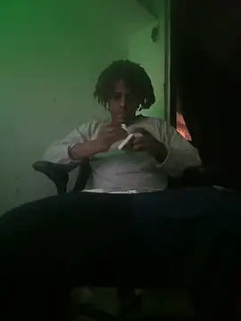 Snapshot of ohhwowdick chatting on July 12, 2026, 4:14 am ohhwowdick online show from July 12, 2026, 4:14 am