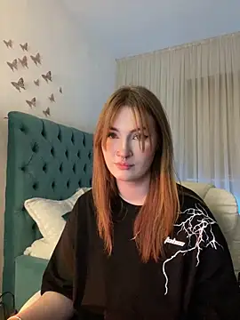  Chlo  e online show from February 16, 2025, 1:03 am