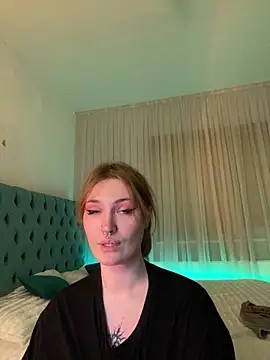  Chlo  e online show from March 2, 2025, 2:30 am