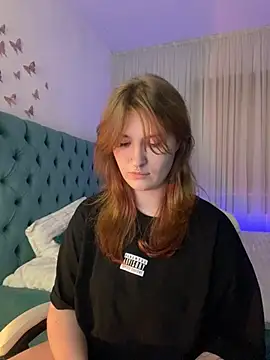  Chlo  e online show from March 14, 2025, 2:31 am