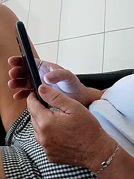 Snapshot of mariy522 chatting on March 29, 2026, 12:05 pm mariy522 online show from March 29, 2026, 12:05 pm