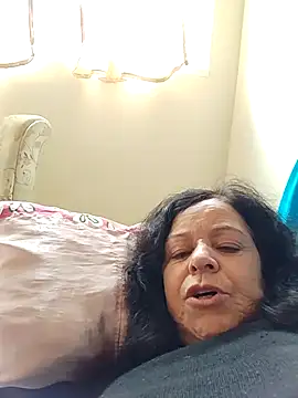 Snapshot of mariy522 chatting on April 1, 2026, 2:47 pm mariy522 online show from April 1, 2026, 2:47 pm