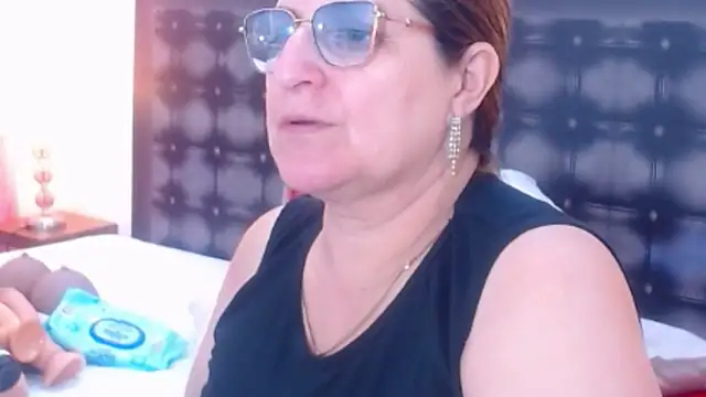 sandra 20 online show from November 19, 2025, 10:48 am