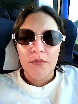 Mia Hampton online show from October 5, 2025, 10:18 pm