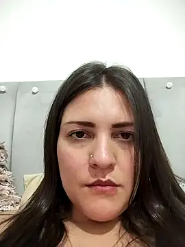 Mia Hampton online show from April 3, 2026, 10:08 pm