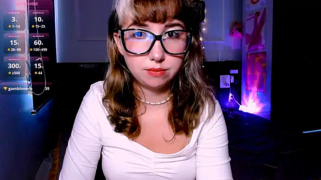 Cosmo Riri online show from September 10, 2025, 5:07 am