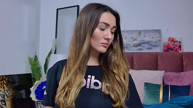 NicolLopeze online show from March 3, 2025, 4:14 pm