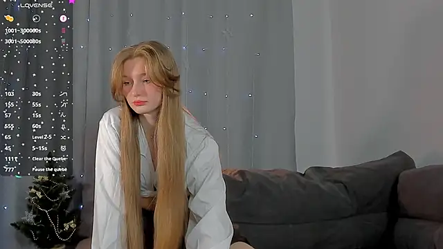 Snapshot of Barbie-Doll- chatting on January 2, 2025, 9:39 pm Barbie-Doll- online show from January 2, 2025, 9:39 pm