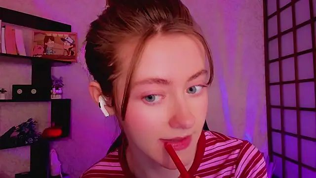 KateCuddle online show from December 13, 2024, 2:10 am