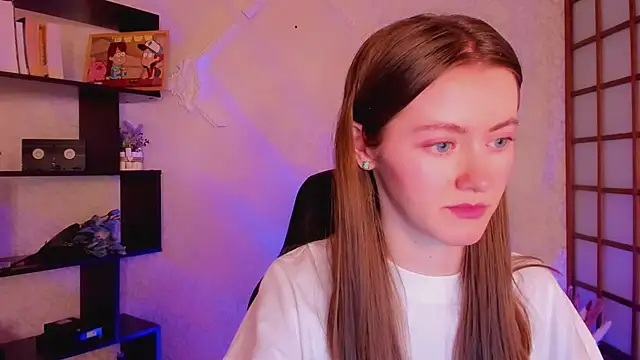 KateCuddle online show from January 14, 2025, 5:08 am