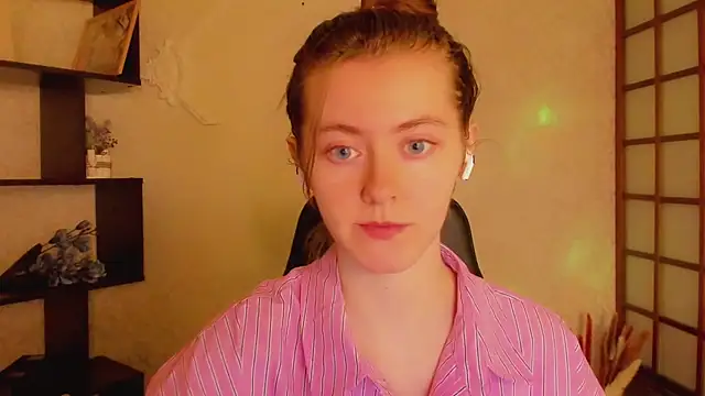 KateCuddle online show from March 11, 2025, 2:21 am