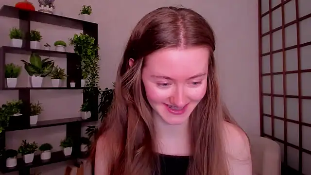 KateCuddle online show from October 9, 2025, 3:04 am