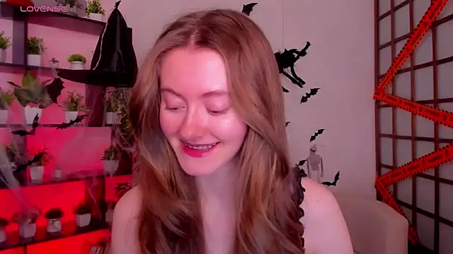 KateCuddle online show from October 27, 2025, 2:48 am