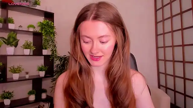 KateCuddle online show from November 28, 2025, 2:58 am