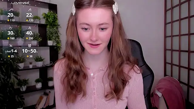 KateCuddle online show from April 6, 2026, 4:46 am