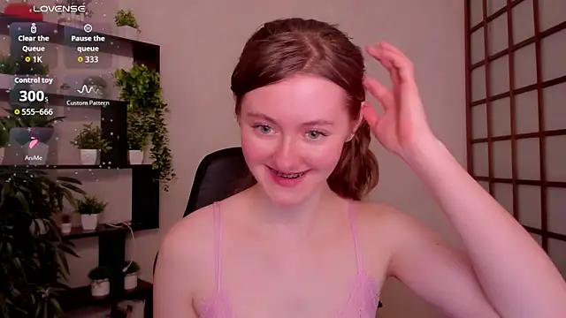 KateCuddle online show from April 9, 2026, 6:19 am