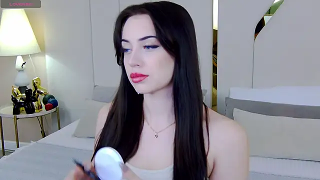 Betty Bridge online show from November 20, 2025, 5:40 am