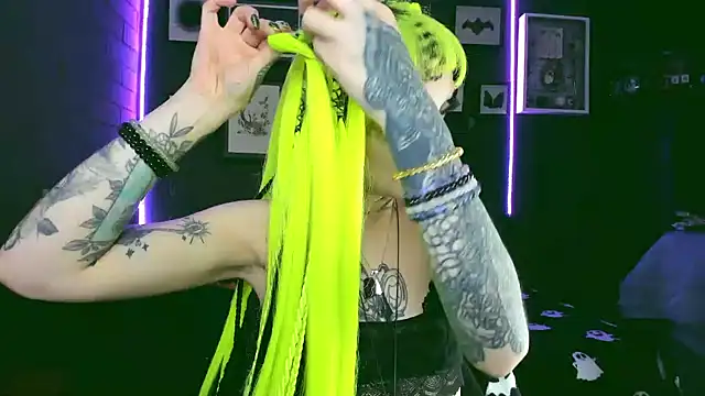 insania 9999  online show from March 17, 2025, 5:38 pm