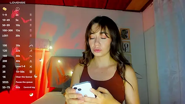 sofimendoza online show from February 8, 2025, 6:12 am