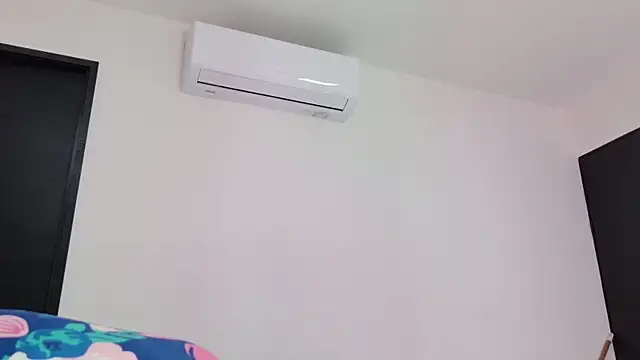 celeste sea online show from April 15, 2026, 7:21 pm