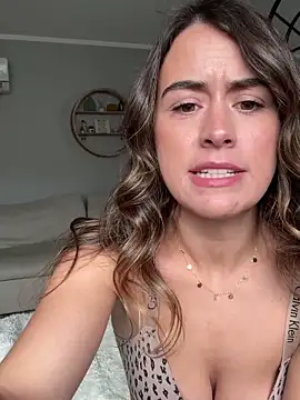 Wetbabygirlxo online show from October 28, 2025, 2:42 pm