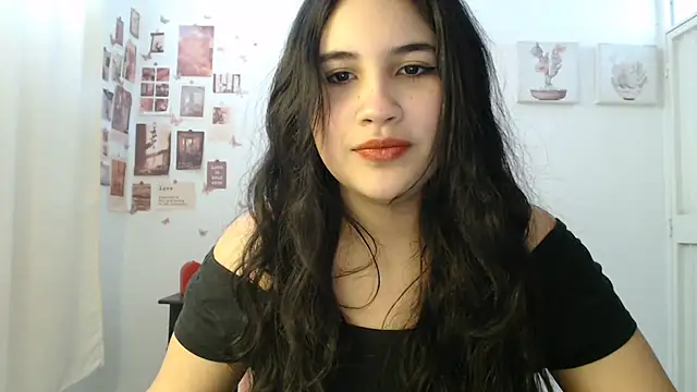 Snapshot of InocentHeaven1 chatting on July 20, 2026, 1:02 pm InocentHeaven1 online show from July 20, 2026, 1:02 pm