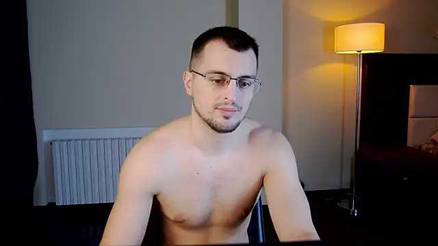 Snapshot of Friend12321 chatting on February 16, 2025, 2:09 am Friend12321 online show from February 16, 2025, 2:09 am