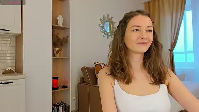 Kelly Summers online show from March 8, 2025, 1:57 pm