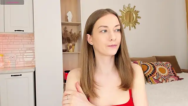 Kelly Summers online show from March 22, 2025, 11:20 pm