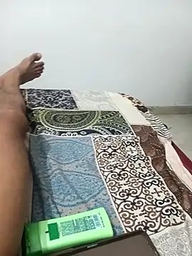 Lent Medium online show from November 4, 2025, 6:29 pm