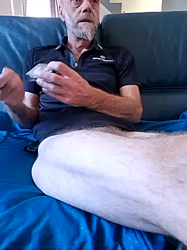 Snapshot of eddouxxx78 chatting on July 12, 2026, 5:26 pm eddouxxx78 online show from July 12, 2026, 5:26 pm