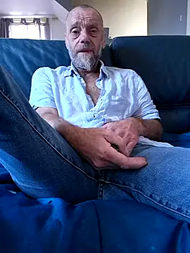 Snapshot of eddouxxx78 chatting on July 28, 2026, 6:20 pm eddouxxx78 online show from July 28, 2026, 6:20 pm